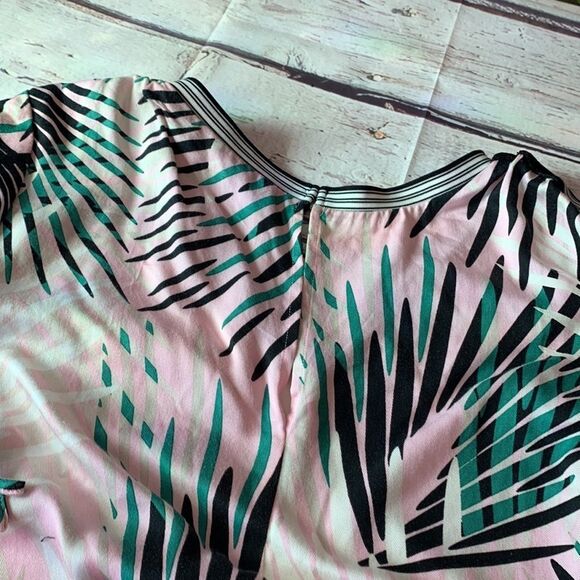 PROJECT RUNWAY TROPICAL SHORTS ROMPER - Picture 9 of 9